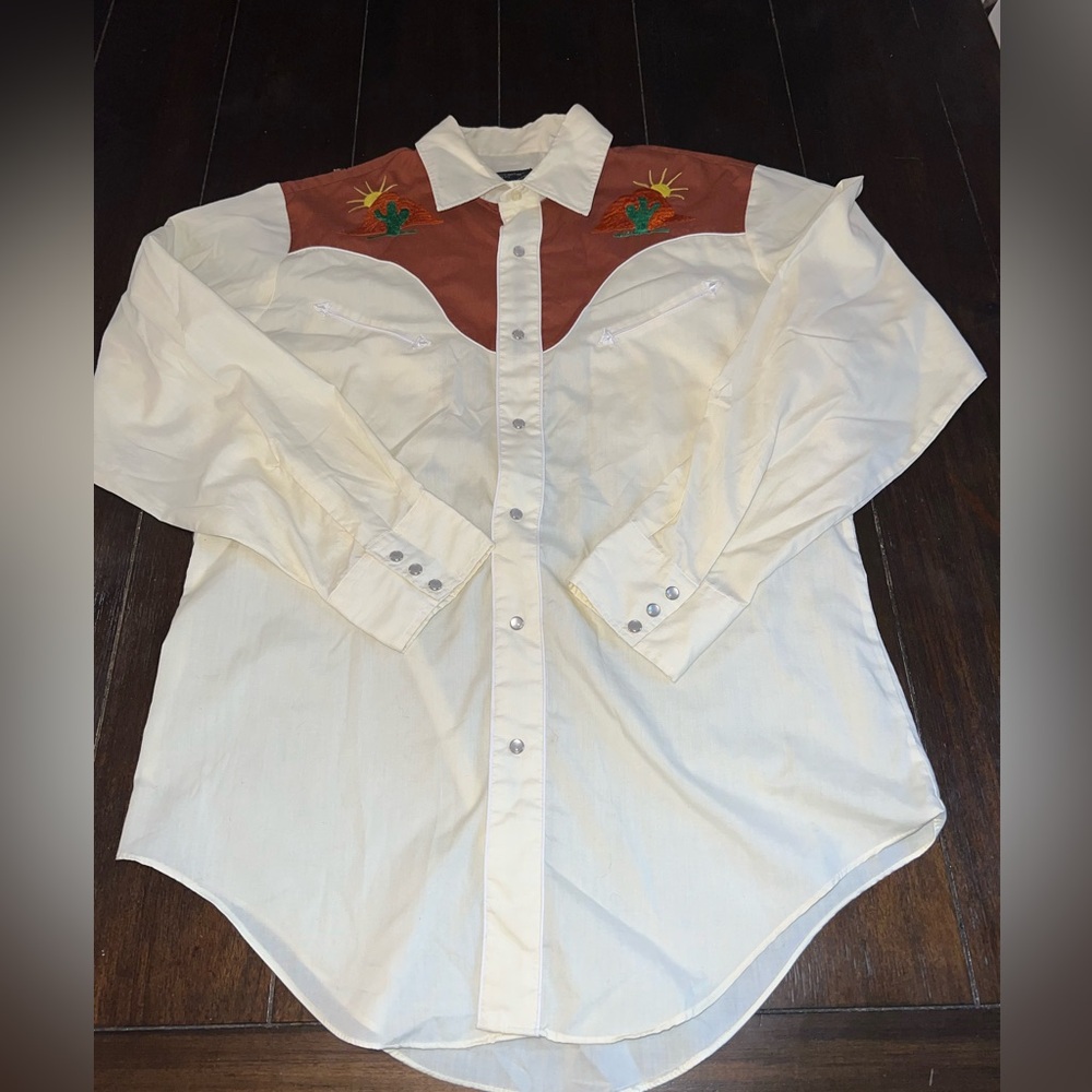 Vintage Men’s Pearl snap shirt